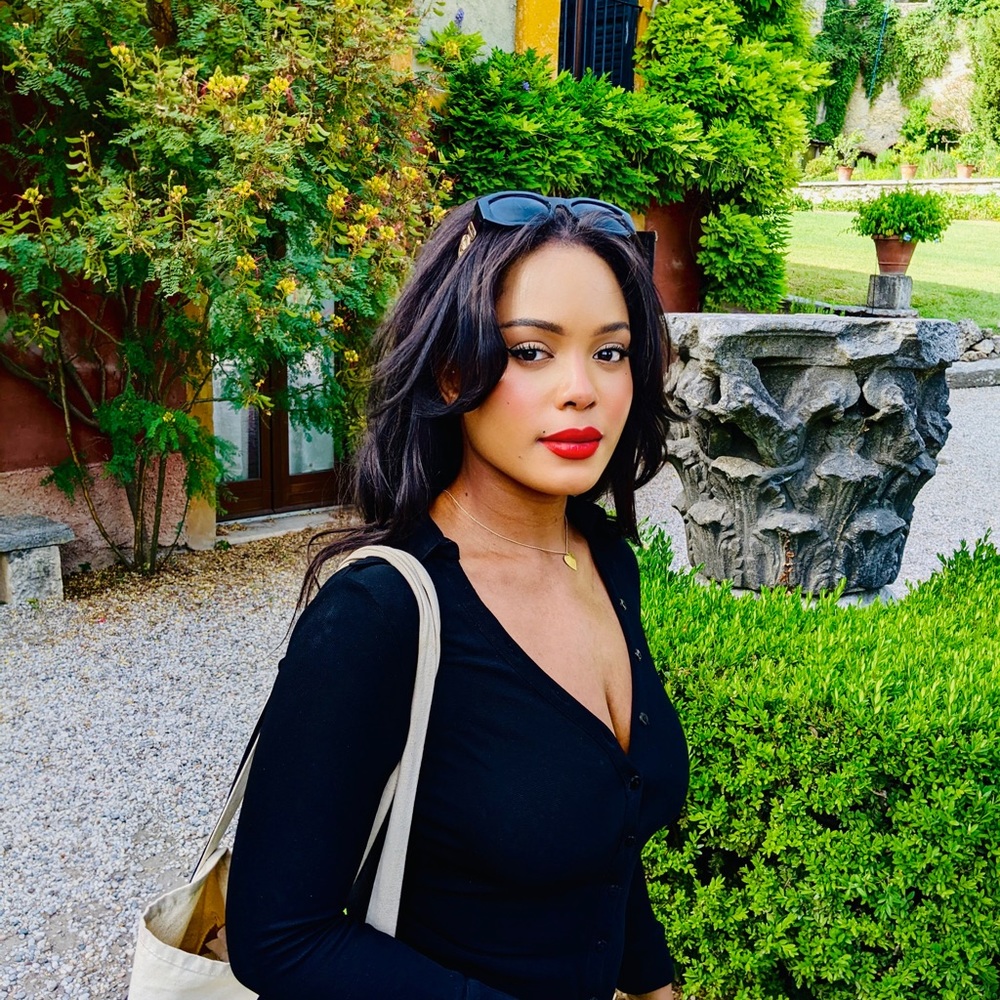 Meet your Posher, Imani yasimeen
